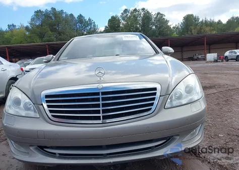 2007 Mercedes-Benz S 550 из США, поврежденный, VIN WDDNG71X37A104062